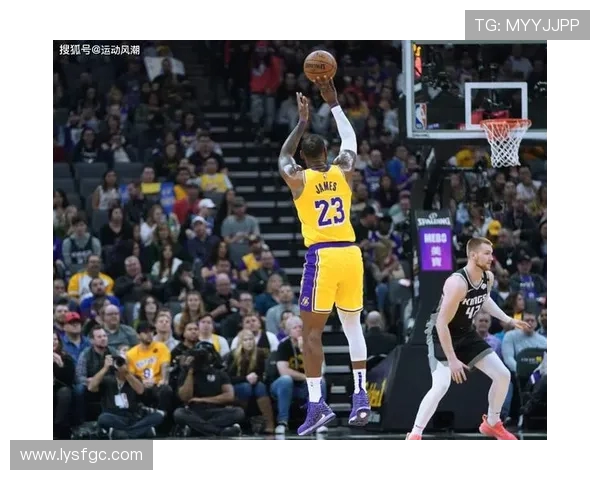 詹姆斯历史性里程碑达成成为首位4万分1万板1万助的篮球传奇
